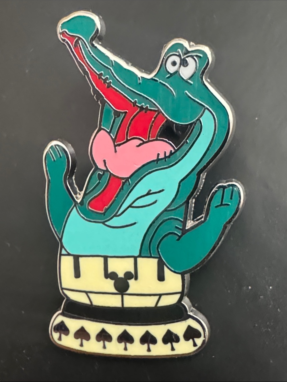 5/$25 Disney Peter Pan Tick Tock Pin
